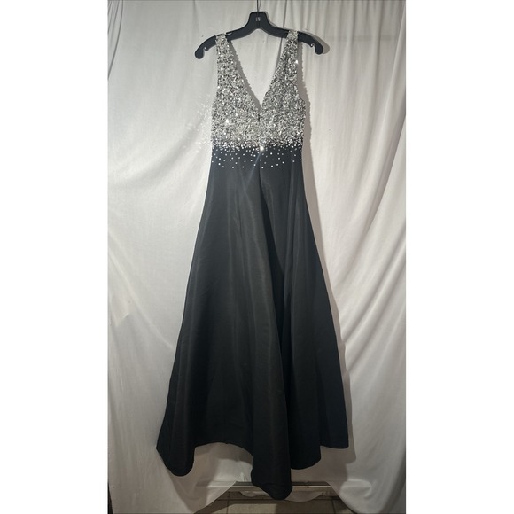 NWT $1095 Sachin & Babi [ 2 ] Caterina Sequin V-neck Gown in Black Silver‎ - Picture 10 of 15